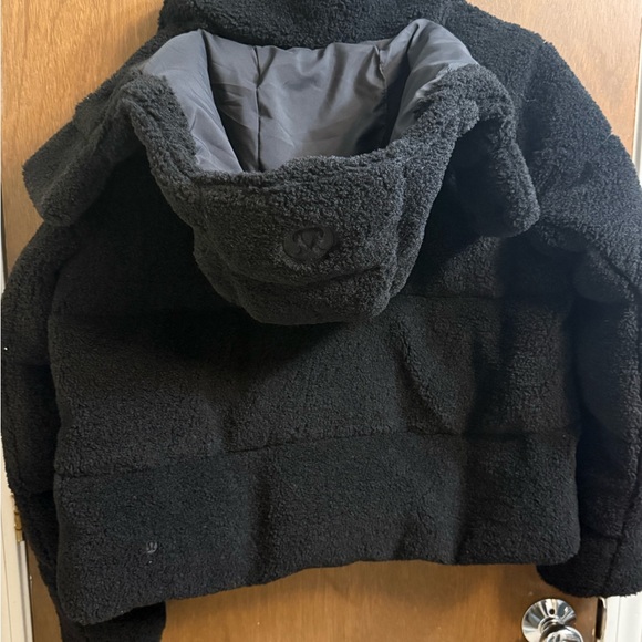 Lululemon women’s Wunder Puff Cropped Jacket
*Textured Fleece - Picture 6 of 10